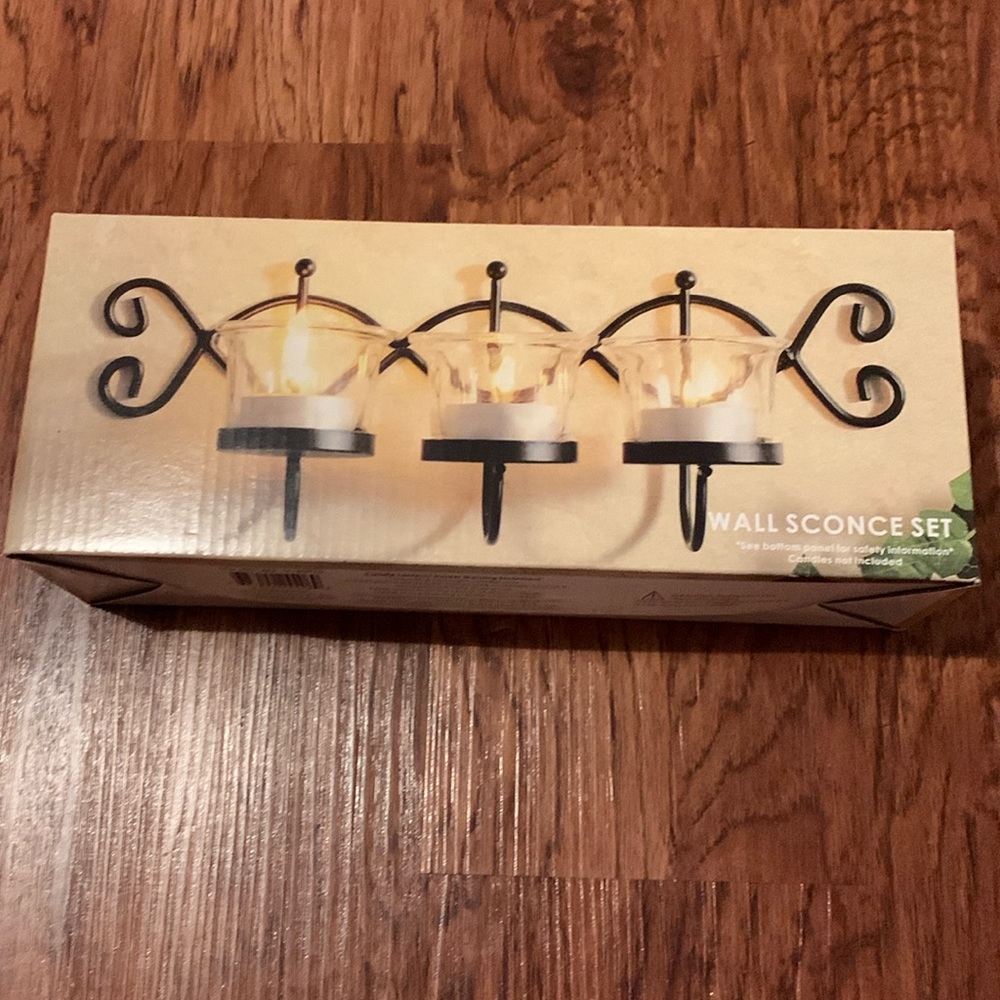 Wall sconce set